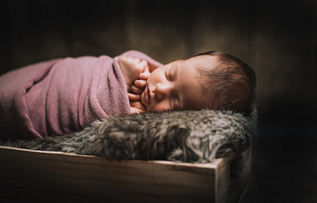 Photographe maternité bébé nouveau né Auxerre sens joigny Yonne